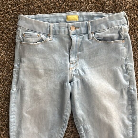 Mother 27 Light Wash Looker Ankle Fray Jeans - Picture 2 of 14